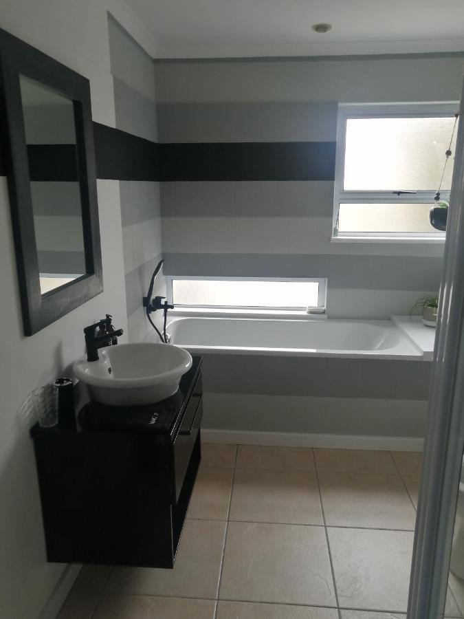 Waterfront Estate Self Catering F10 Lejlighed Swakopmund Eksteriør billede